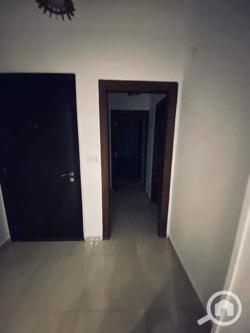 4 47a79e62-d9a6-4d3b-9c87-7c171cf82472. jpg