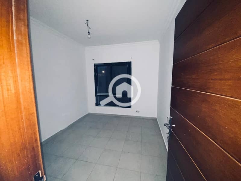 7 f8b09981-20f0-448f-a74e-92fc540bac75. jpg