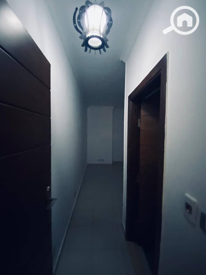 8 5d368c68-e627-4451-9a06-d64b228e5c69. jpg