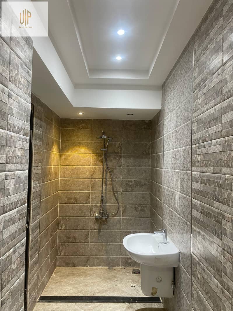 5 WhatsApp Image 2025-12-06 at 8.09. 19 PM (2). jpeg