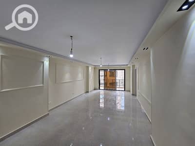 3 Bedroom Flat for Rent in Smoha, Alexandria - af510da3-a87b-41dd-9ce2-bc08af5cf0ca. jpg 3 Bedroom Flat for Rent in Smoha, Alexandria - af510da3-a87b-41dd-9ce2-bc08af5cf0ca. jpg