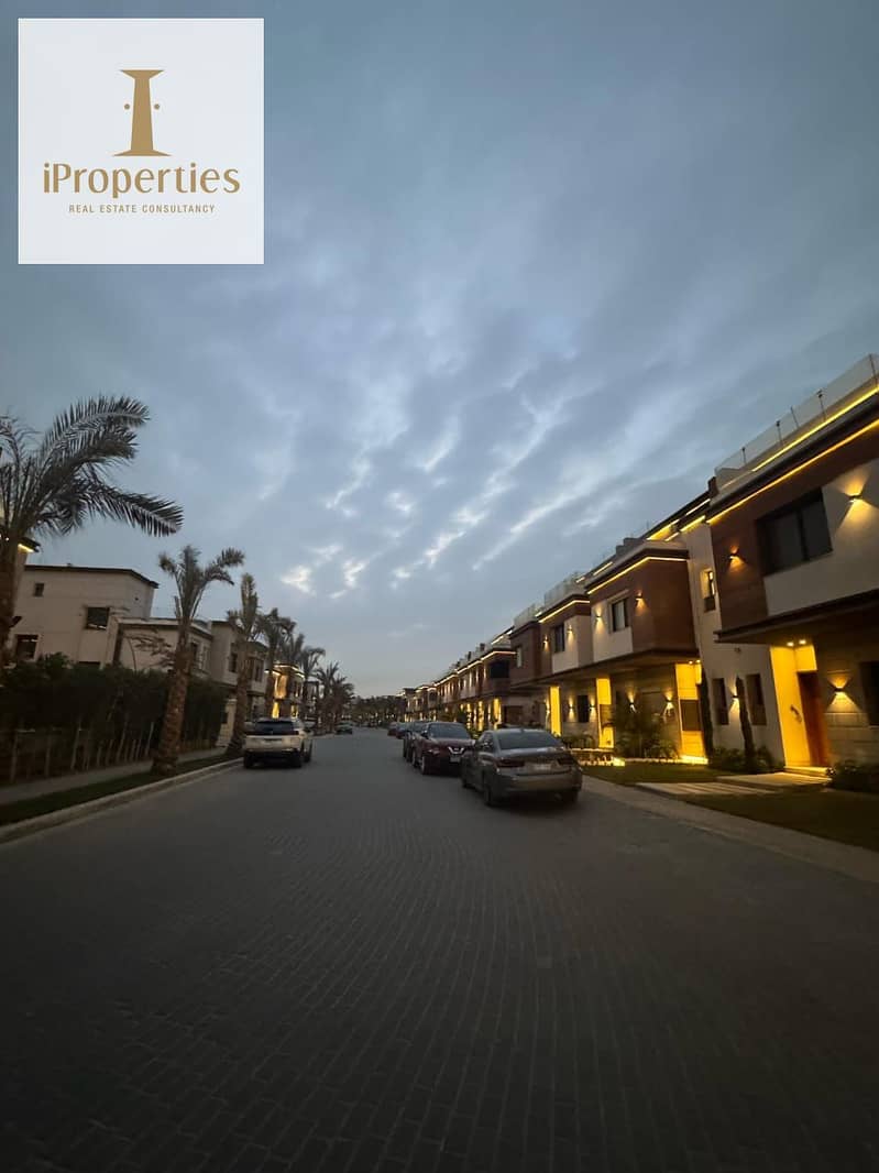 12 30103f40-33ce-4f8b-9167-33278ee03080. png