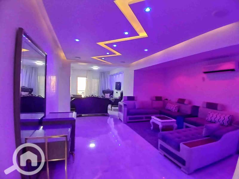 1000153677. jpg 1000153677. jpg