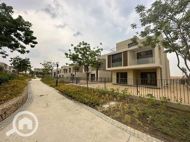 4 WhatsApp Image 2025-12-11 at 4.12. 07 PM (3). jpeg