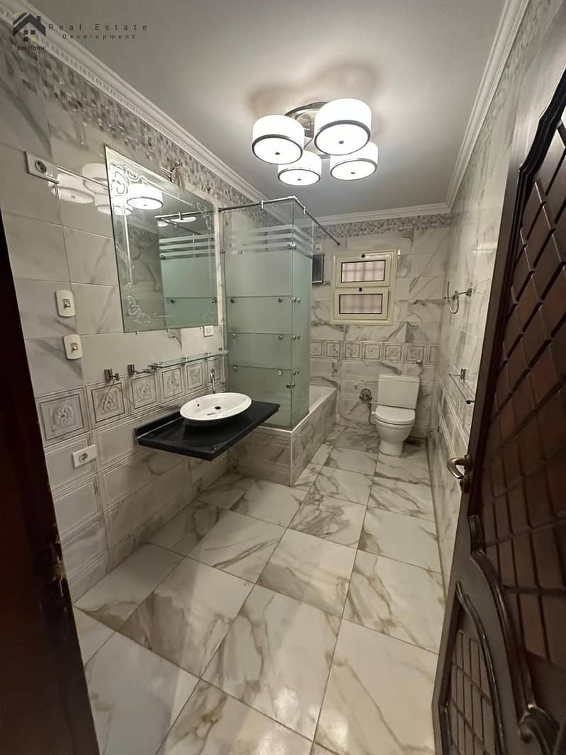 14 WhatsApp Image 2025-11-10 at 11.39. 56_b4ae6a11. jpg