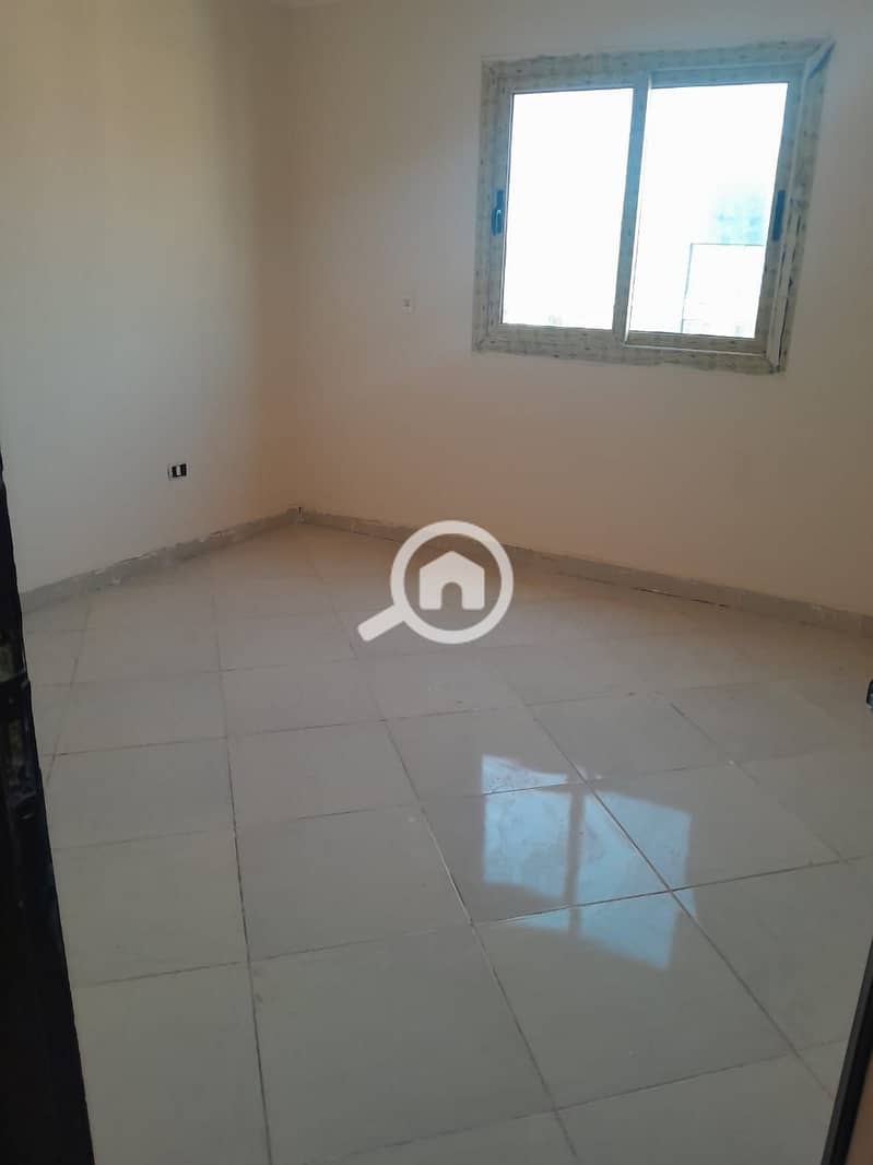 6 WhatsApp Image 2025-10-13 at 16.24. 10_078ce53b. jpg