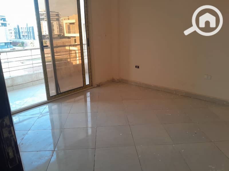 7 WhatsApp Image 2025-10-13 at 16.24. 10_b54a913f. jpg