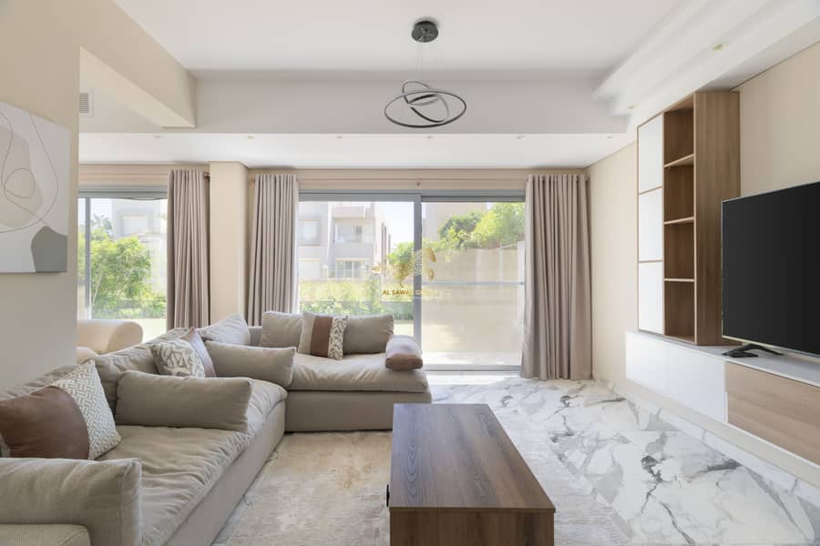 8 IMG_7692-Edit. jpg