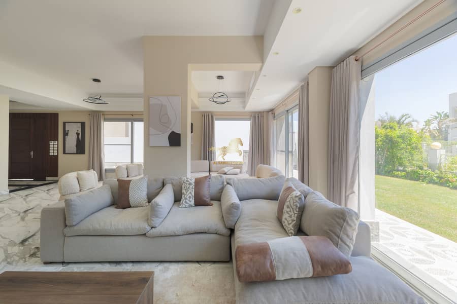 9 IMG_7699-Edit. jpg