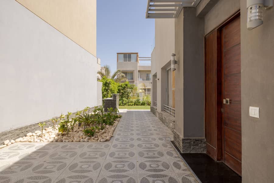 34 IMG_8077-Edit. jpg