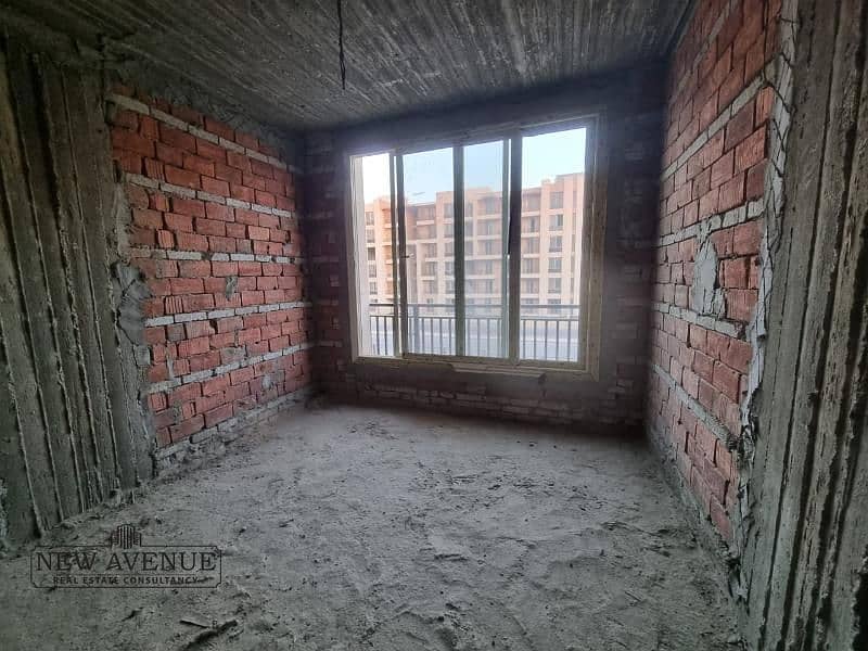 5 WhatsApp Image 2025-12-11 at 4.43. 31 PM (1). jpg