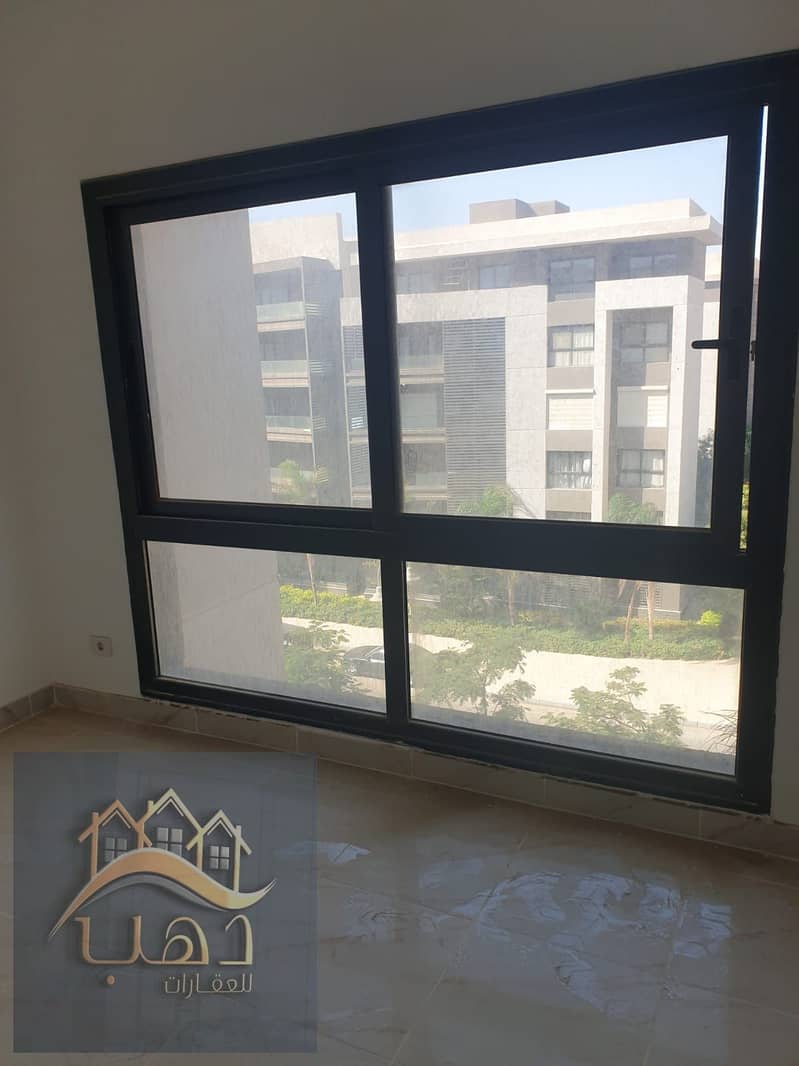 7 d0a43279-7f0b-4ffa-b7fb-e15a654d34fd. jpg