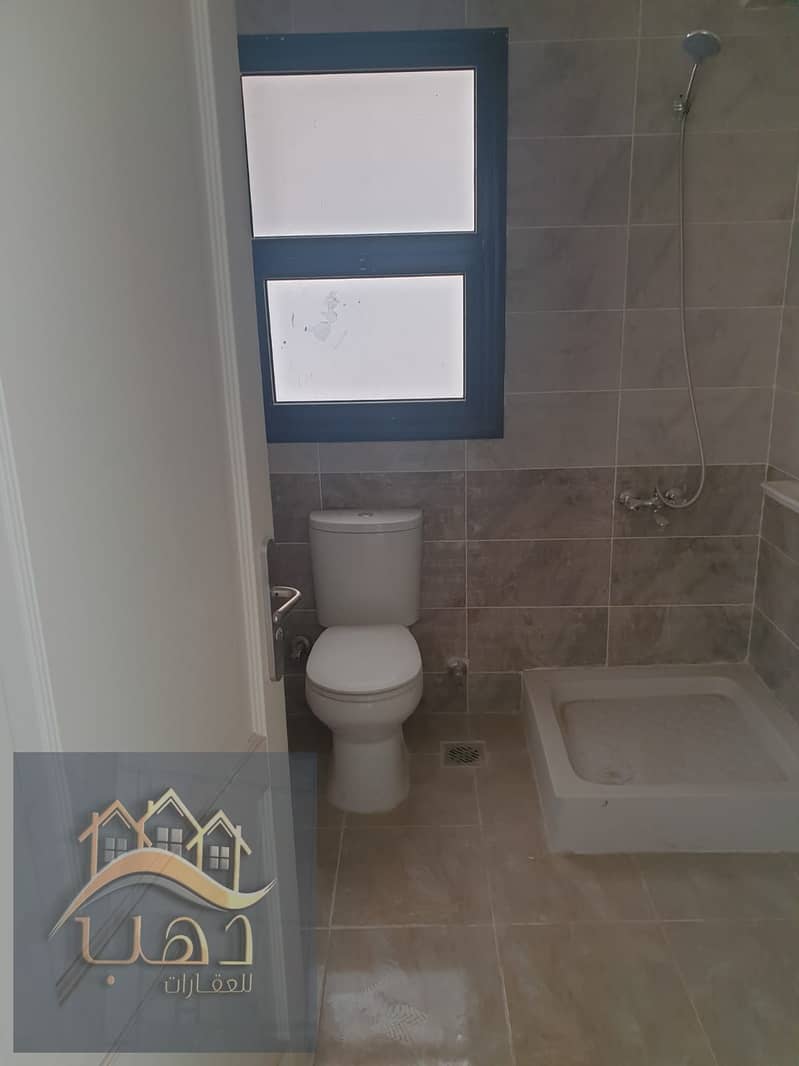 12 fe3595fd-9ef4-4cd9-b711-85f38fee29cc. jpg