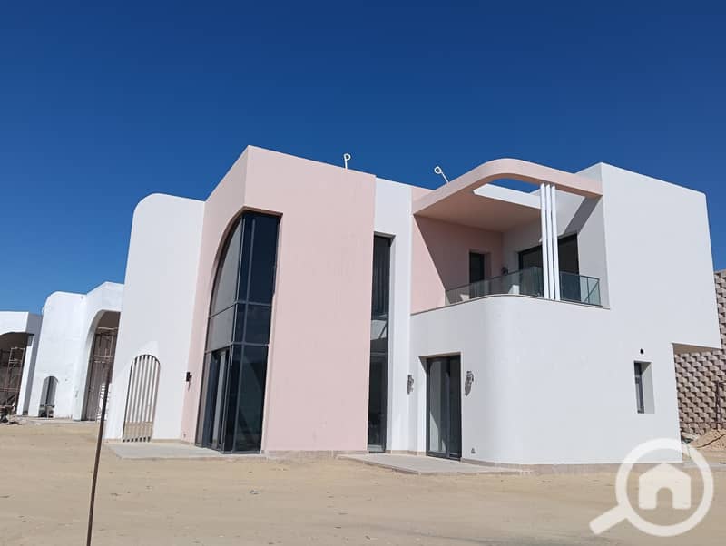 4 14aaef09-0164-49a3-bd34-2c00dc4c3fd6. jpg