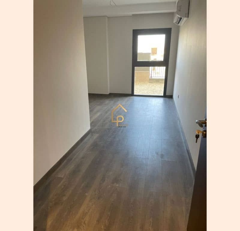 3 WhatsApp Image 2025-12-06 at 2.43. 30 PM. jpg