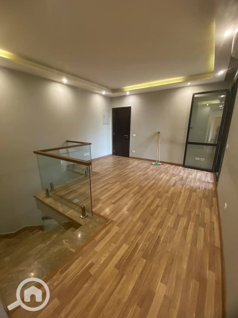 4 7c7b988c-3392-485d-bfc0-42b81a1e413c. jpg