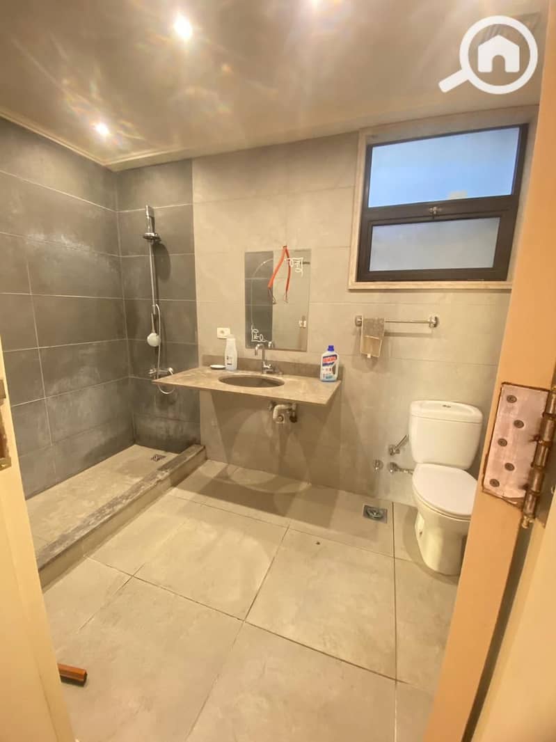 11 fa50944d-2a97-4eae-a8ce-239a19c06f64. jpg