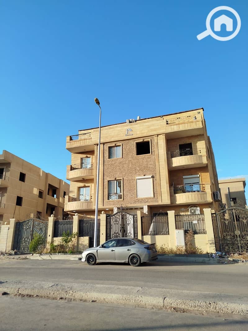 10 d4f1aa03-bd63-44ca-a0c7-250cfd25650b. jpg