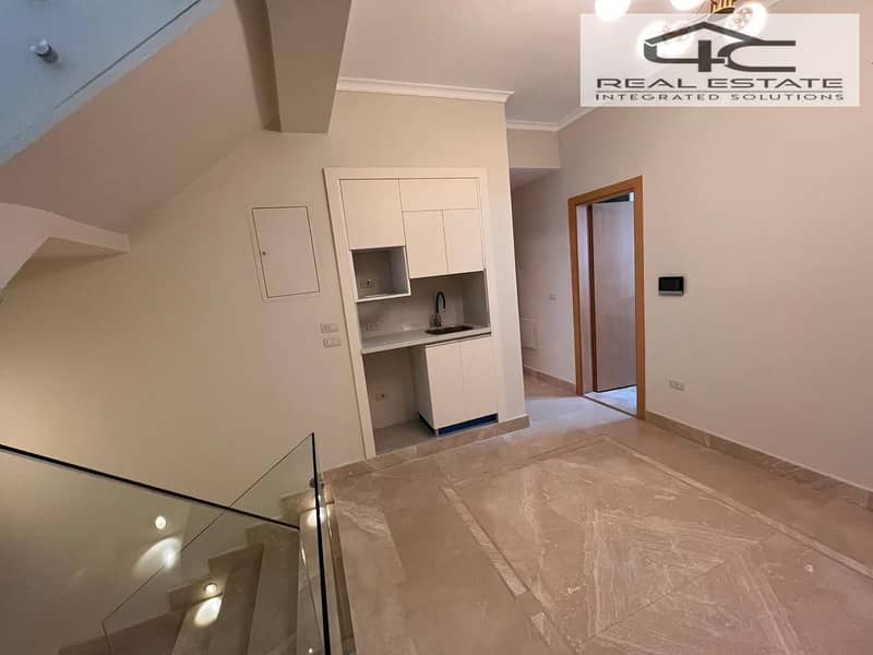 6 WhatsApp Image 2025-12-11 at 11.27. 07. jpeg