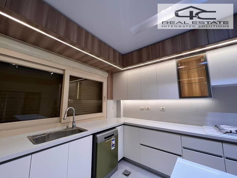 7 WhatsApp Image 2025-12-11 at 11.27. 08 (2). jpeg