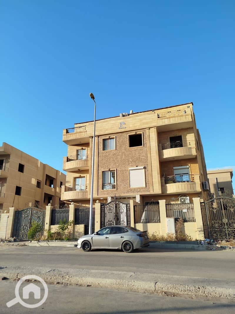 18 d4f1aa03-bd63-44ca-a0c7-250cfd25650b. jpg