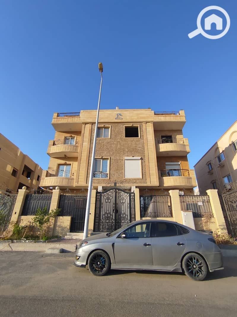 21 cde05892-7040-4f5c-8a8d-cc413e3edb13. jpg