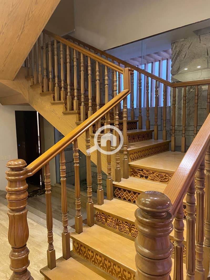 8 82903eff-8867-4bd5-af9b-b829dccccc46. jpg