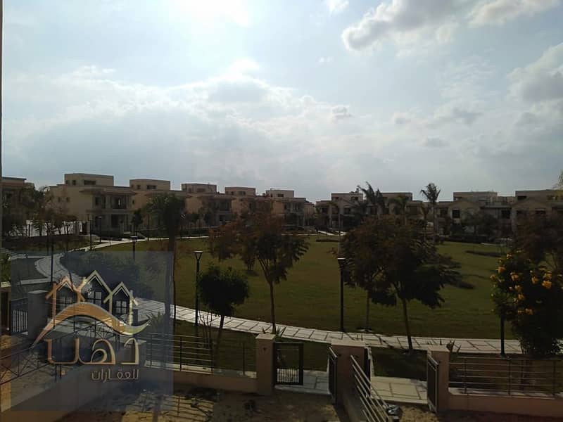 2 886c49e9-85d5-438b-b0bf-2403177df2c0. jpg