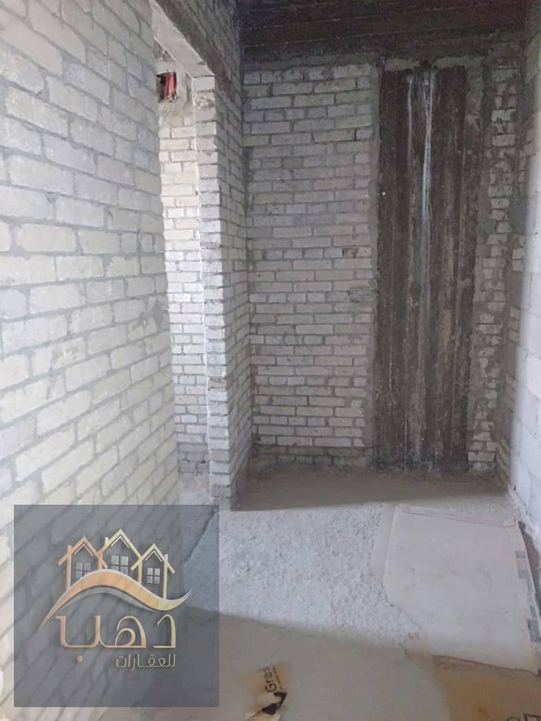 12 51423674-aade-44a8-9c6e-864f4ead8c96. jpg