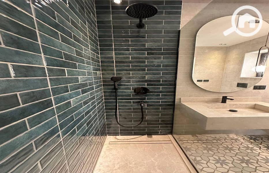 6 WhatsApp Image 2025-11-24 at 6.46. 50 AM_1400x900. jpg