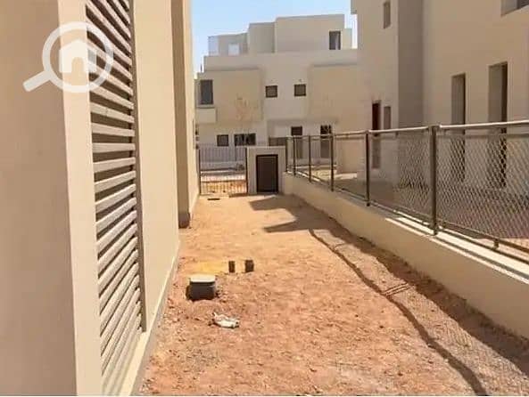 9 154083946-800x600_edit_28862575461399. jpg