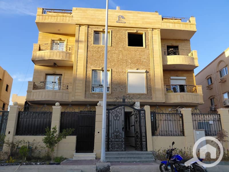 5 be18bae4-f219-460e-8a99-ae7c196fca51. jpg