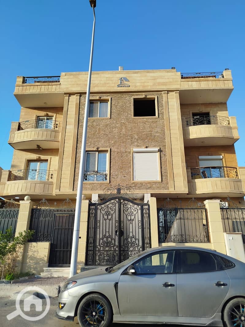 12 5e81151a-8781-4966-ba9b-aff302c1e0a1. jpg