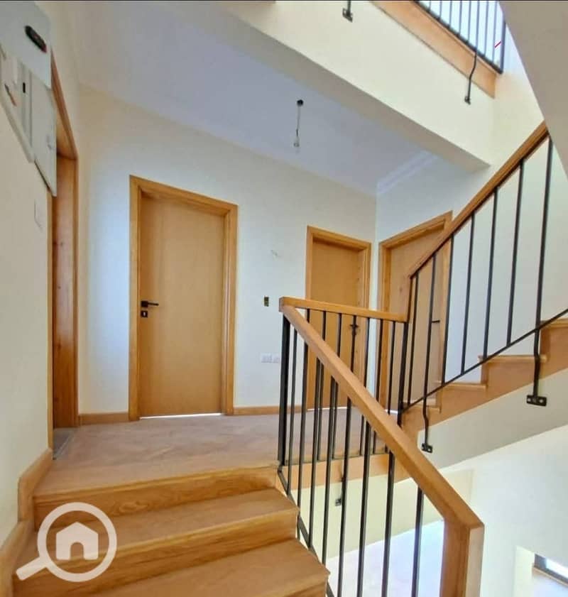 6 9b22495b-b073-4af5-a4e7-4fc5277c35cd. jpg