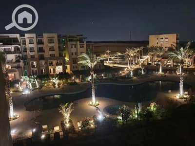 شقة 3 غرف نوم للايجار في المقطم، القاهرة - IMG-20251211-WA0031. jpg