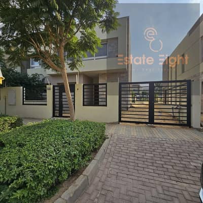 3 Bedroom Twin House for Sale in New Cairo, Cairo - WhatsApp Image 2025-12-07 at 1.59. 46 PM. jpeg 3 Bedroom Twin House for Sale in New Cairo, Cairo - WhatsApp Image 2025-12-07 at 1.59. 46 PM. jpeg