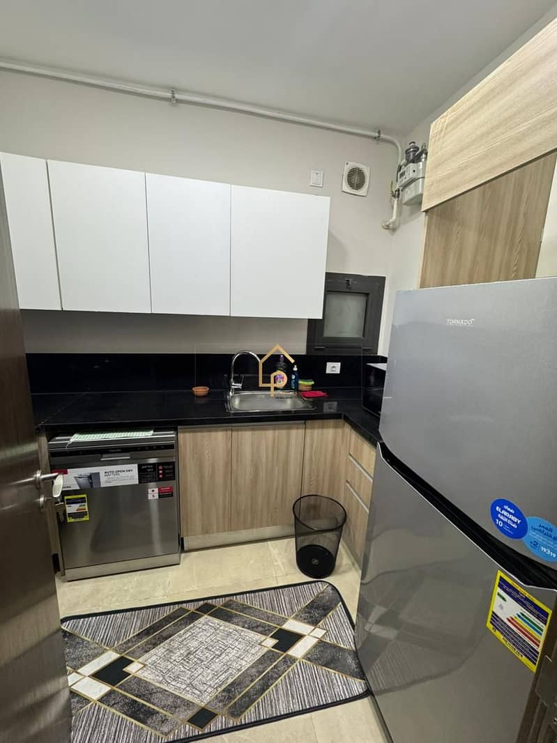 4 WhatsApp Image 2025-12-09 at 2.10. 24 PM (1). jpeg