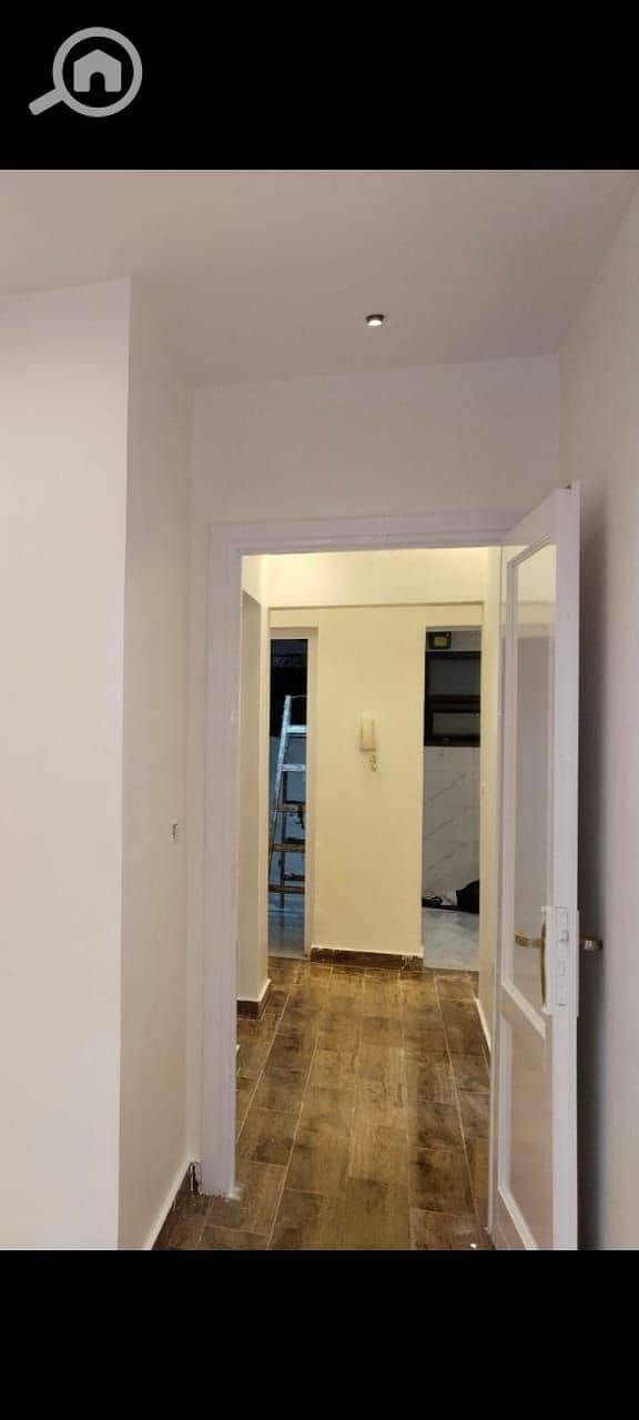 8 4895e369-f5aa-4f93-b6f1-68381ba7bd29. jpeg