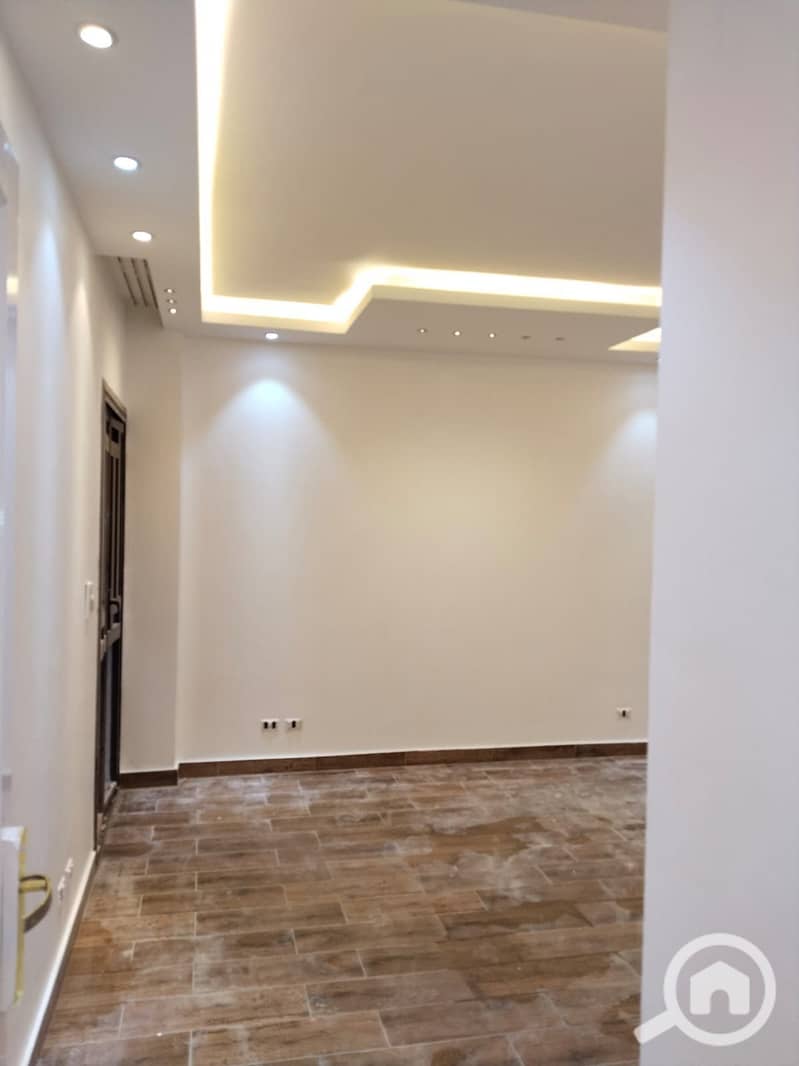 9 3ab77ba7-60a7-43b5-9f11-3f434e0bb606. jpeg