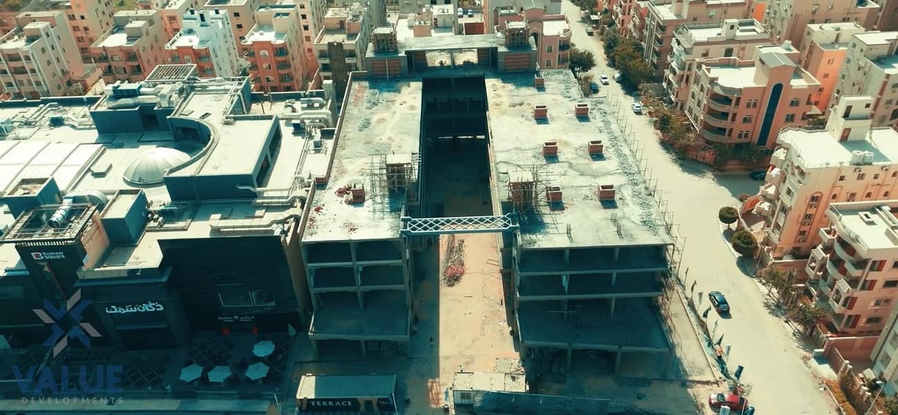 10 c046629c-3a98-4ca1-8142-2051acce31af. jpg