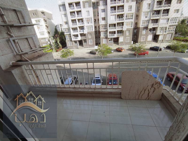 3 39185471-34d8-4fd3-b07f-f68c2400c6ac. jpg