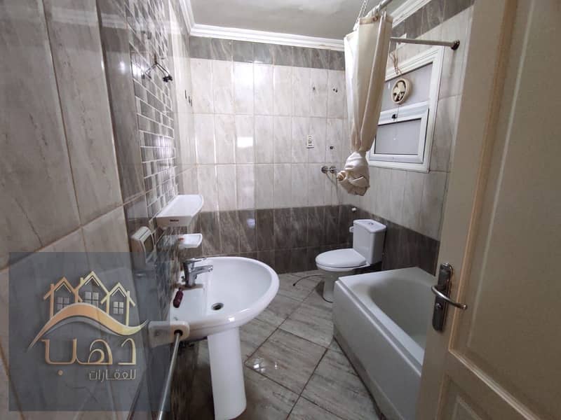 14 230bd65e-ac41-4b9e-b2ab-22d0db2b172a. jpg