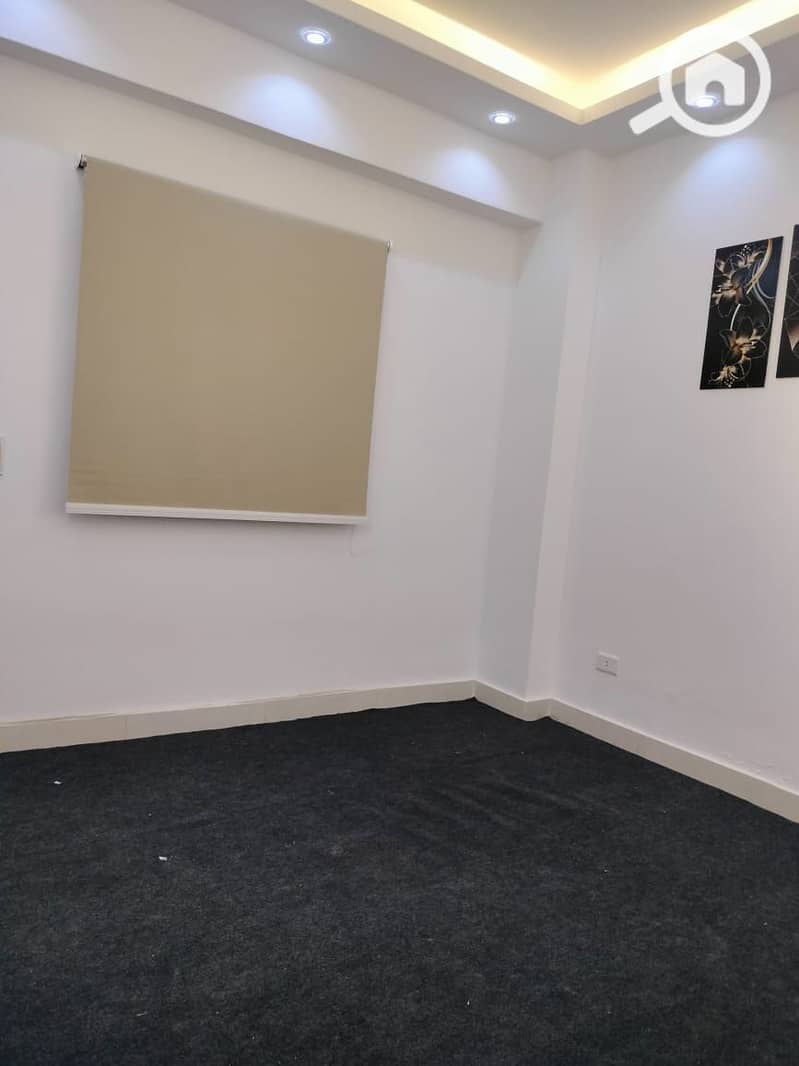 2 8c073d02-843f-4da3-bd66-9e812fbf3856. jpeg