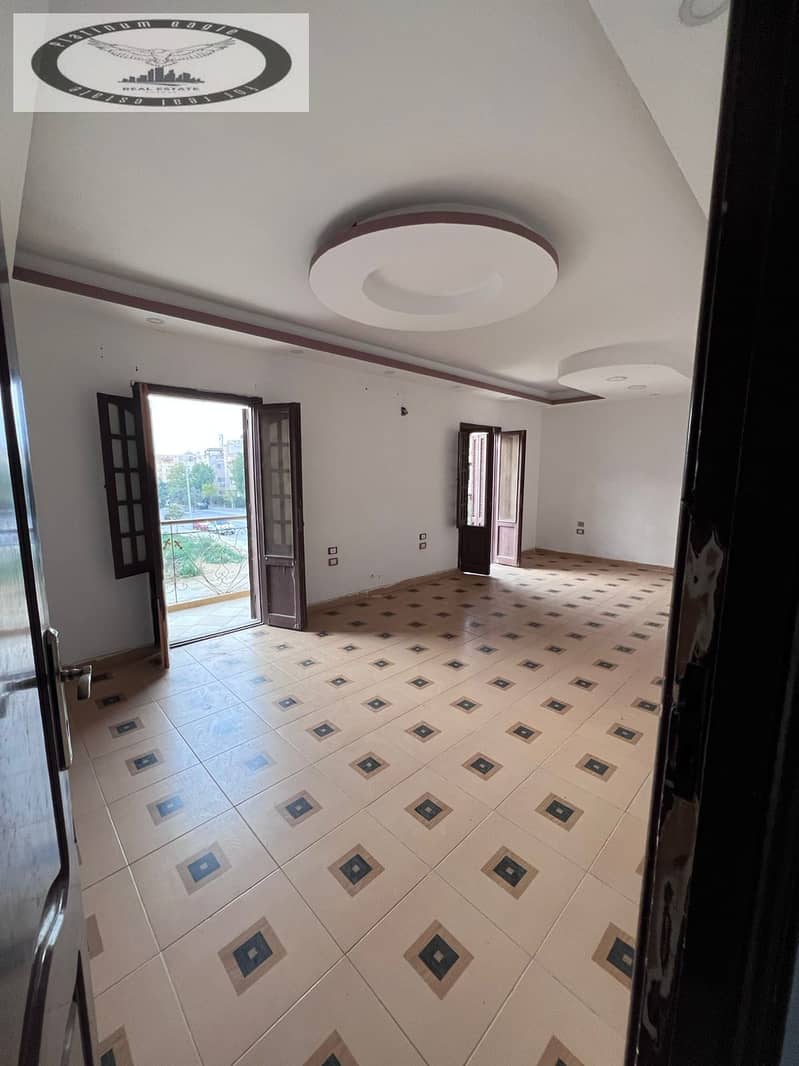 4 d81001f8-cbbd-481a-8252-2392d4596a40. jpg