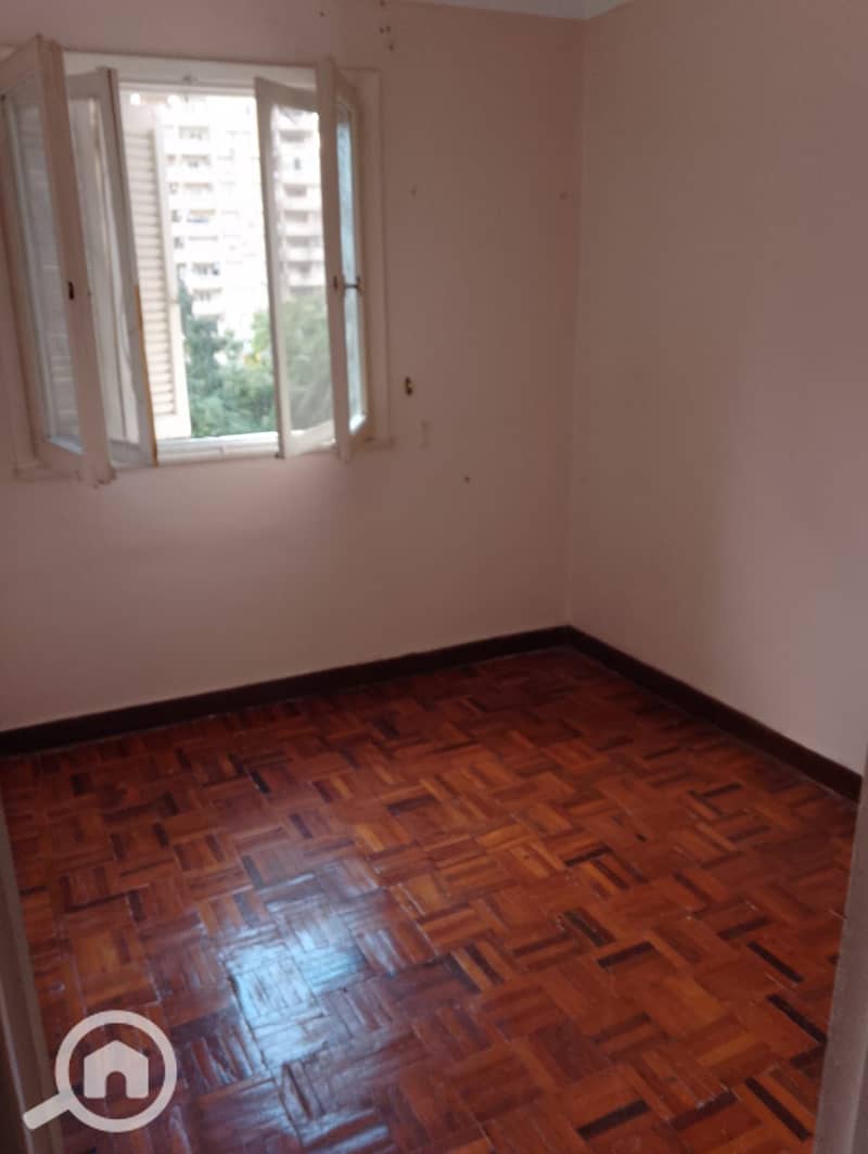 4 52dfee3d-c29c-4daf-9344-874e4a68a920. jpg