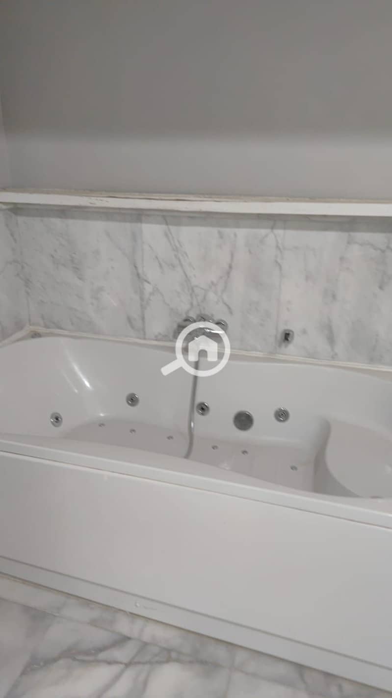 8 95f87af3-a2e2-44d8-ad3f-c660892a1c7c. jpeg