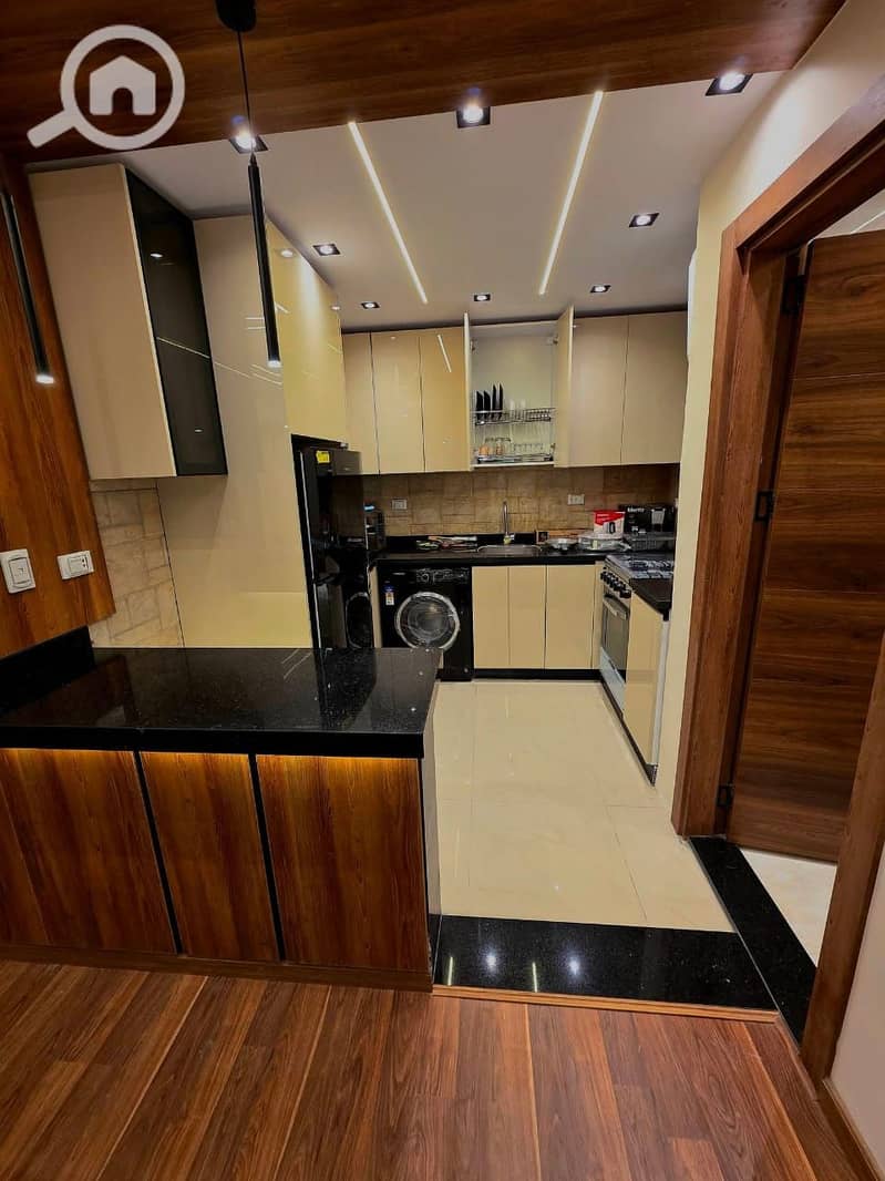 3 504925e9-e553-4569-af0b-2a0451d648d4. jpg