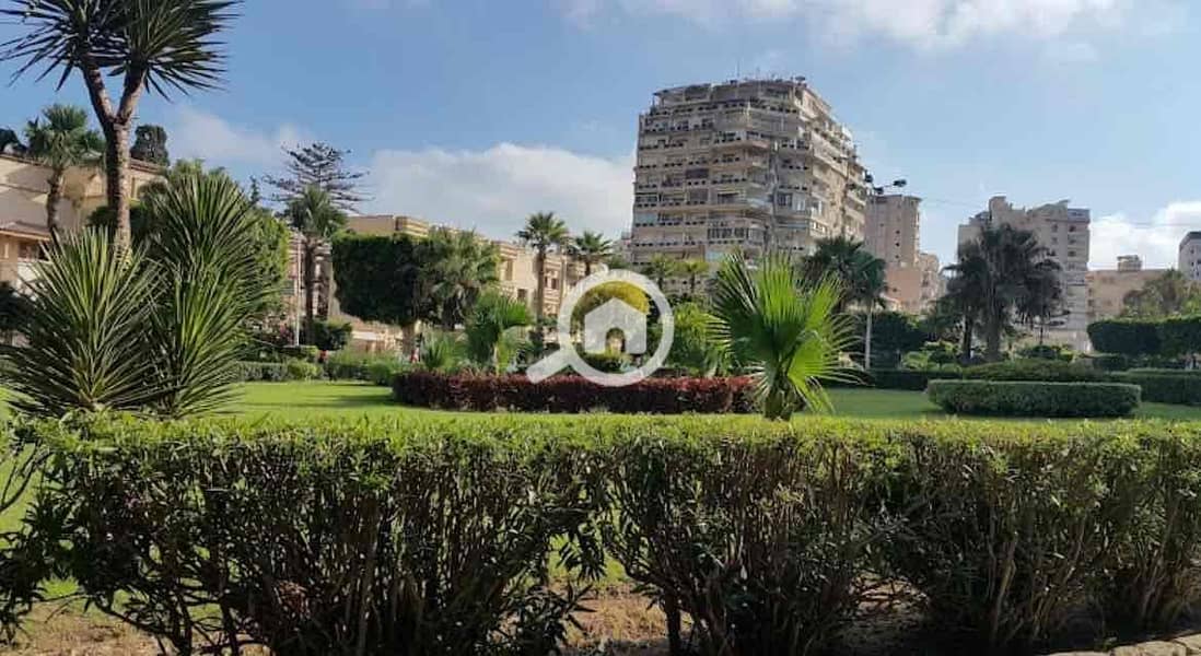 025fa015-5c8d-44e6-a2e1-78c8c1d7dd89. jpg 025fa015-5c8d-44e6-a2e1-78c8c1d7dd89. jpg