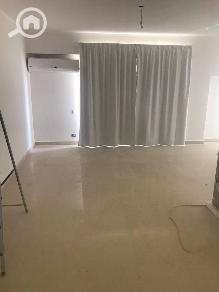 4e9b3f21-2c65-4d54-82b4-4923f4793c53. jpg 4e9b3f21-2c65-4d54-82b4-4923f4793c53. jpg