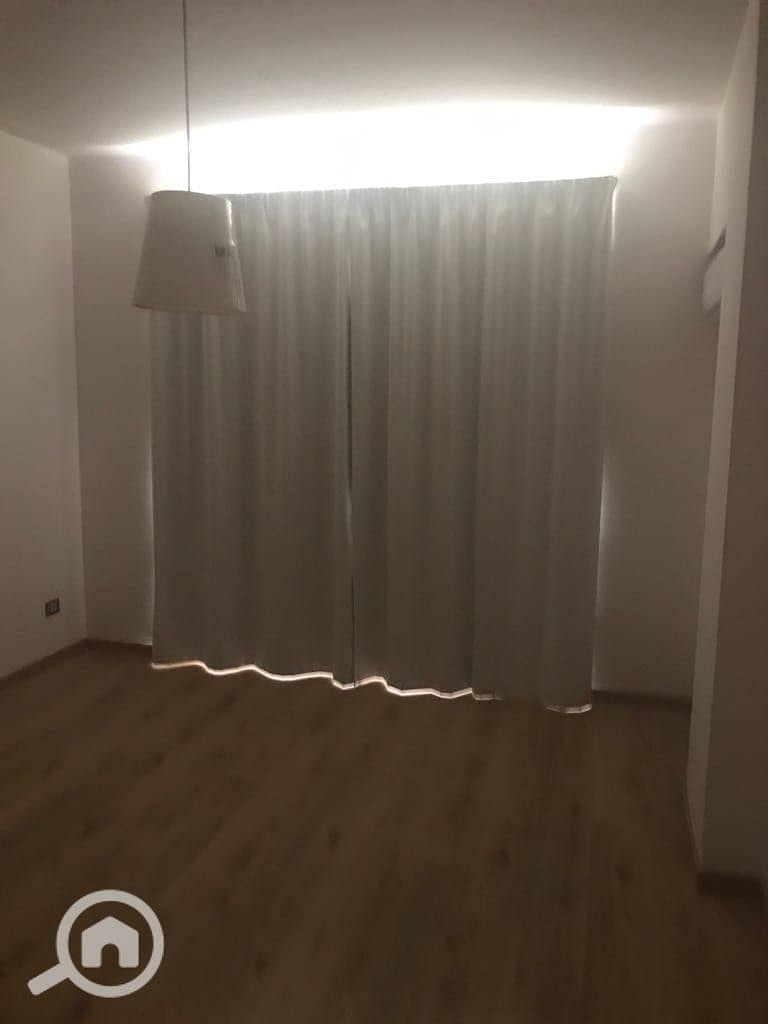 6 64570ced-22f0-4ff8-9e34-49d9216ff783. jpg